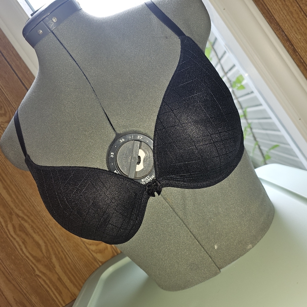 Vassarette 34C Bra